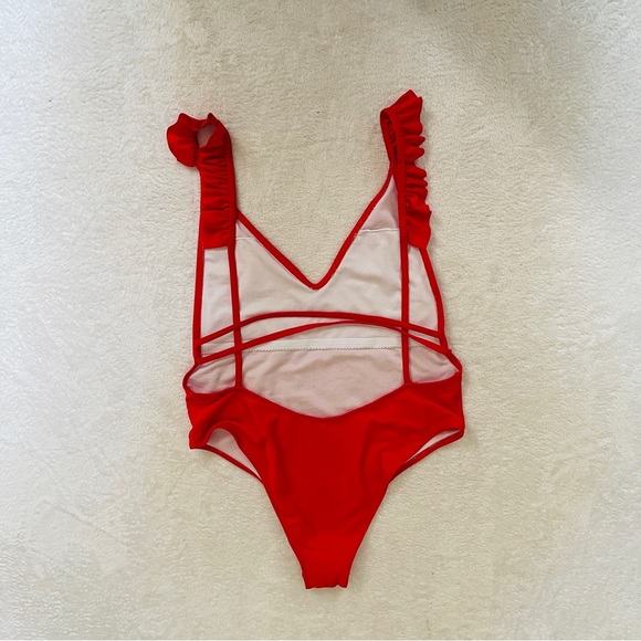 Cherry Red Women's One Piece Ruffle Bathing Suit Large - Picture 9 of 9